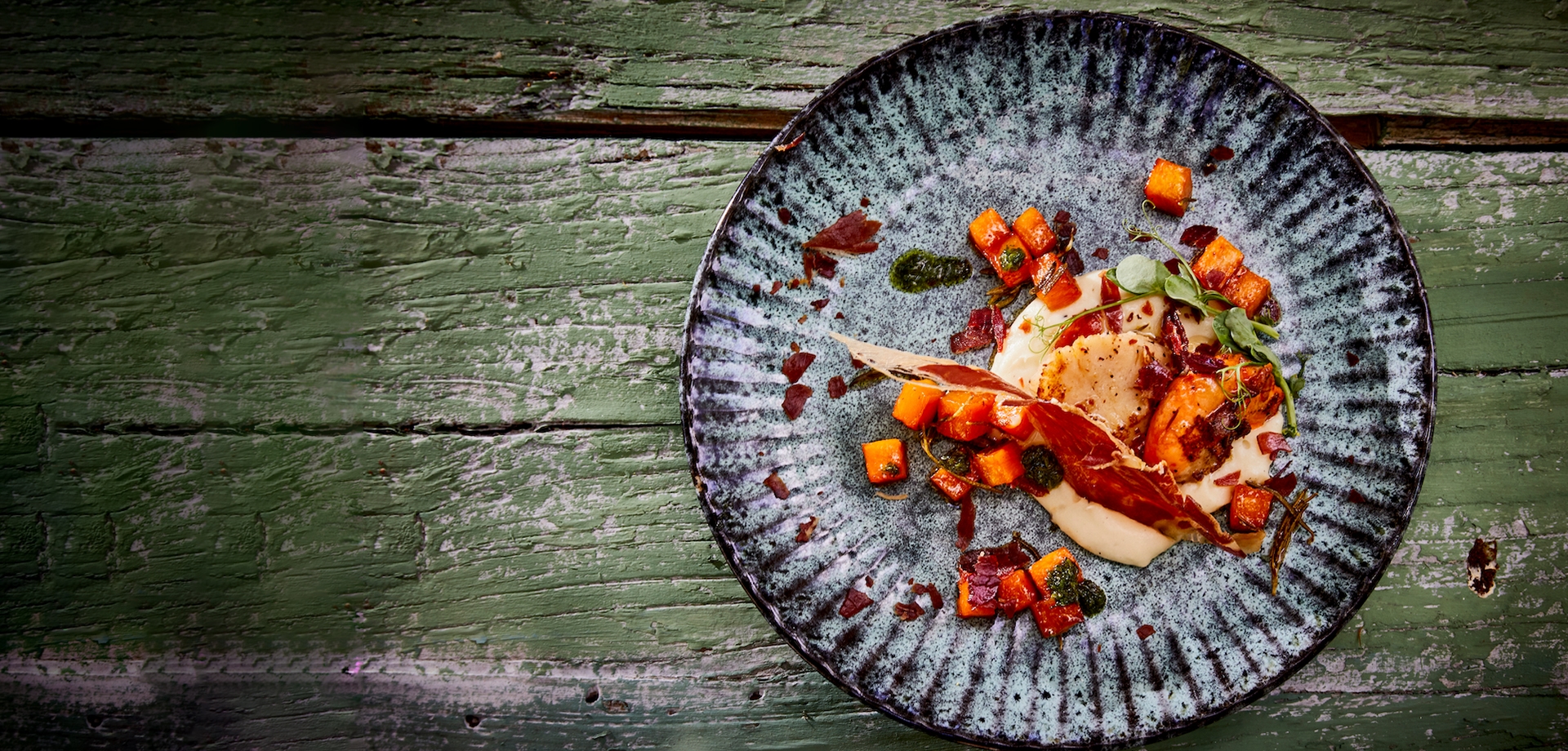 Header-Landing-page-Indulging-Distinctive