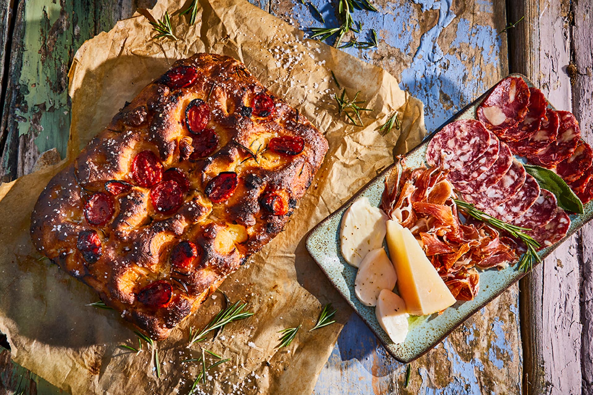 recept_image_focaccia_with_cherry_tomatoes_and_rosemary_from_puglia