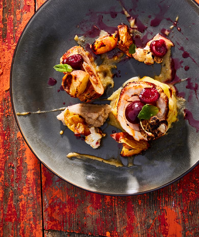 Mobile header Pork tenderloin with sobrasada filling, cauliflower puree, gratin