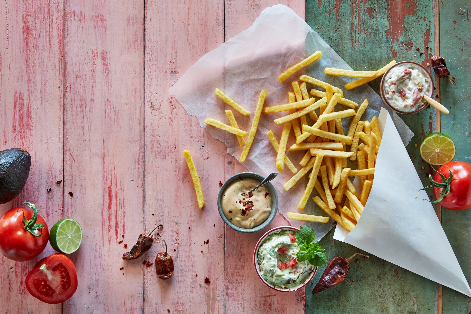 808377-chilled-super-crunch-fries-7mm-aviko-plate